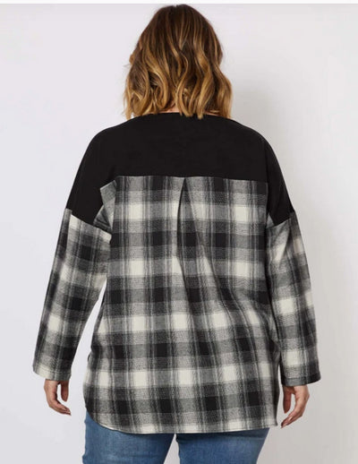 Contrast Check Star Tee
