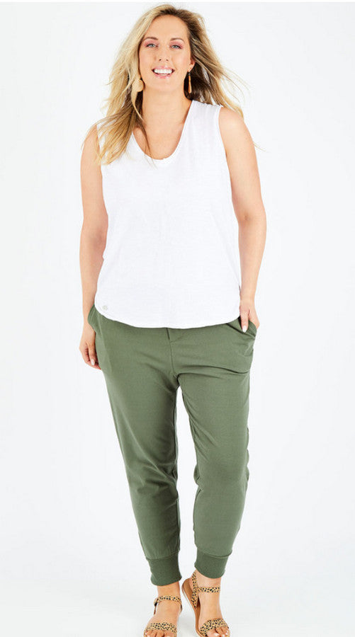 Chelsea Pant